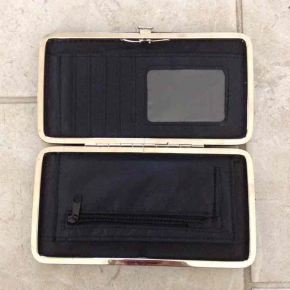 Black Sparkly Clutch Wallet - Picture 3 of 4